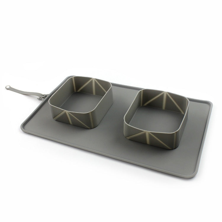 Pawfect Travel Buddy: Folding Silicone Pet Bowl