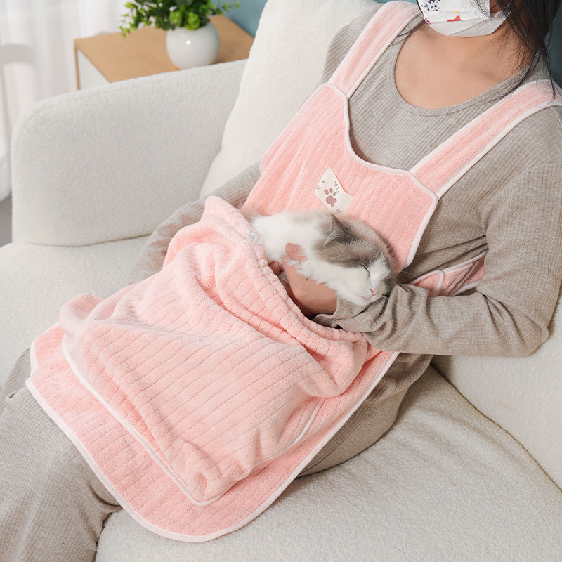 Cat Hugging Apron – Snuggle Safely Anytime, Anywhere