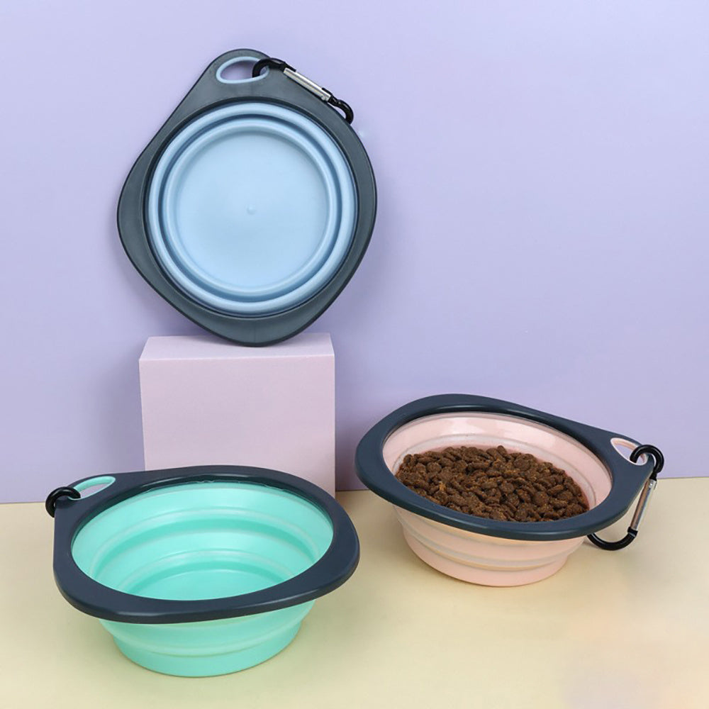 On-the-Go Dog Bowl – Foldable and Lightweight